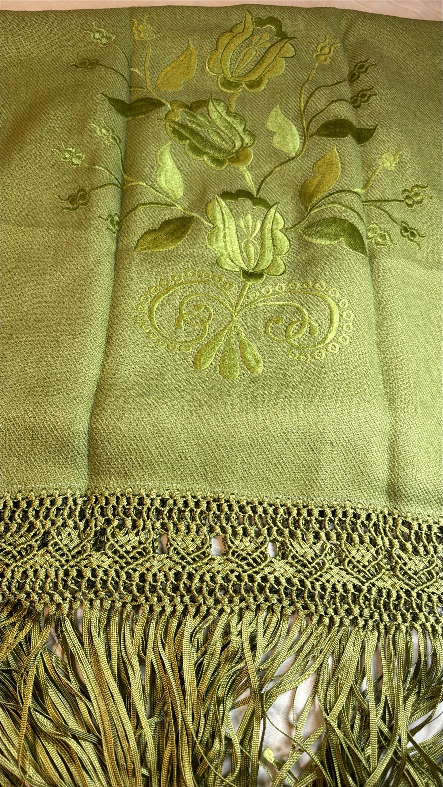 Premium Green Bellflower