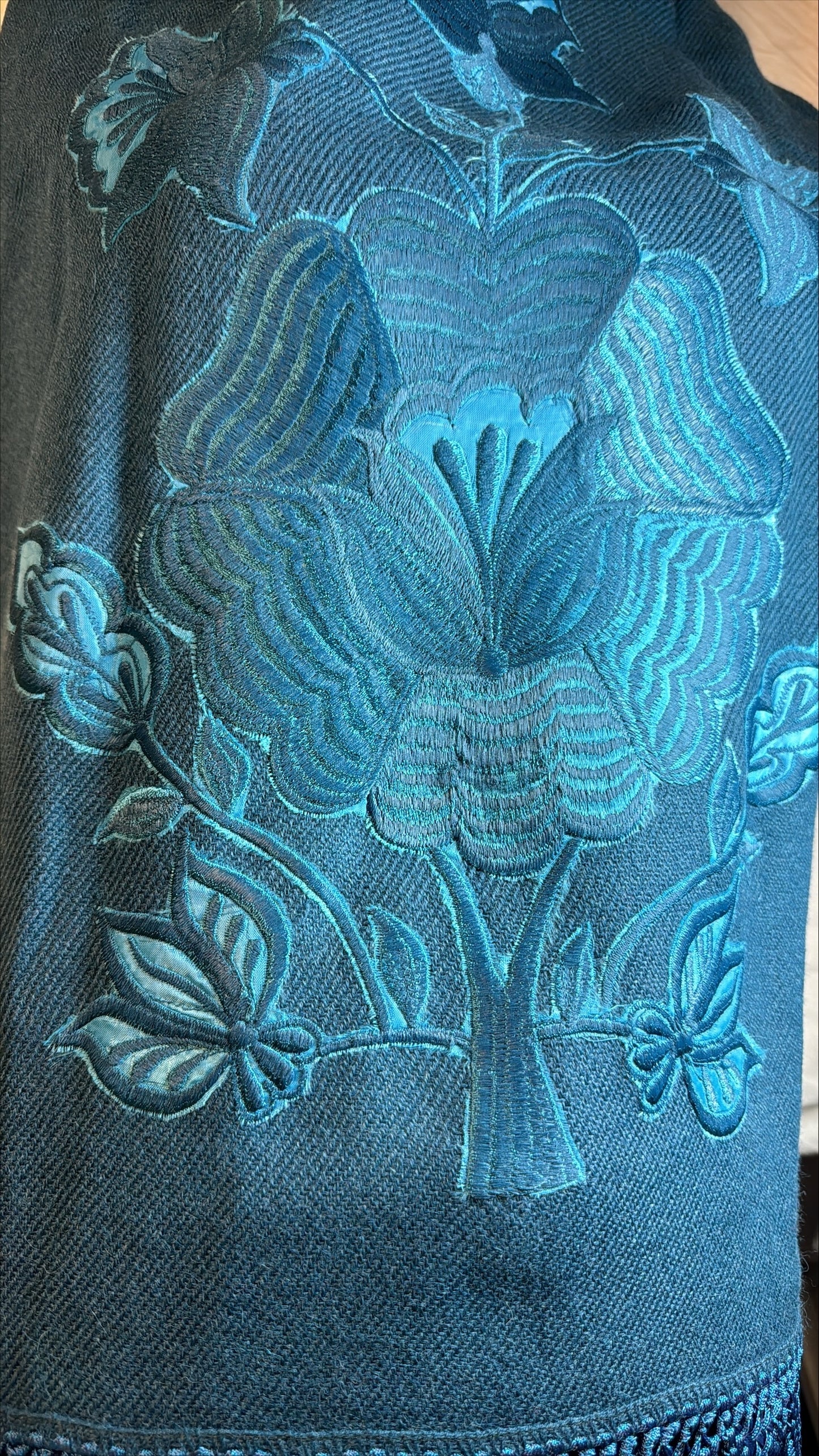 Premium Peacock Carnation
